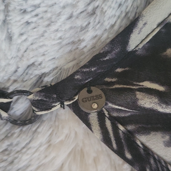 Sheer Guess top - Picture 2 of 3